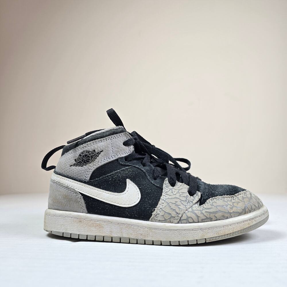 Nike Air Jordan 1 Elephant Toe Size 1Y Athletic Shoes Sneakers DM6215-016
